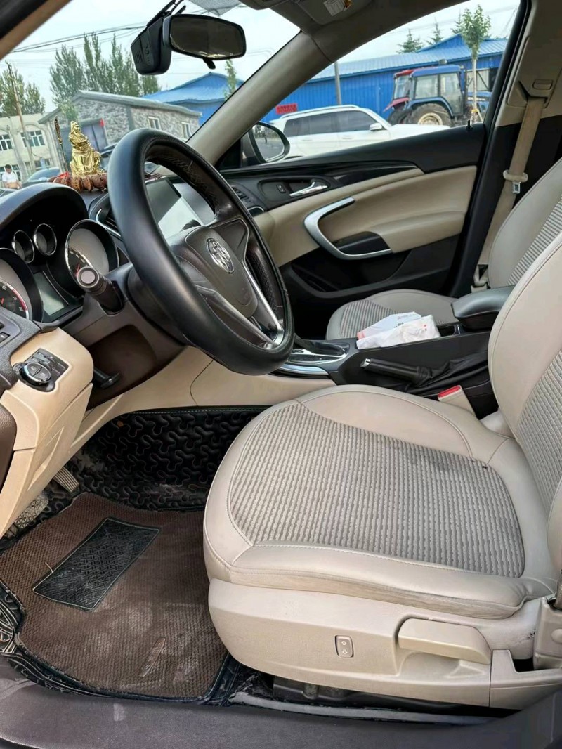 济南15年别克君威8