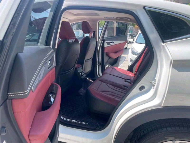 苏州21年长安汽车CS855