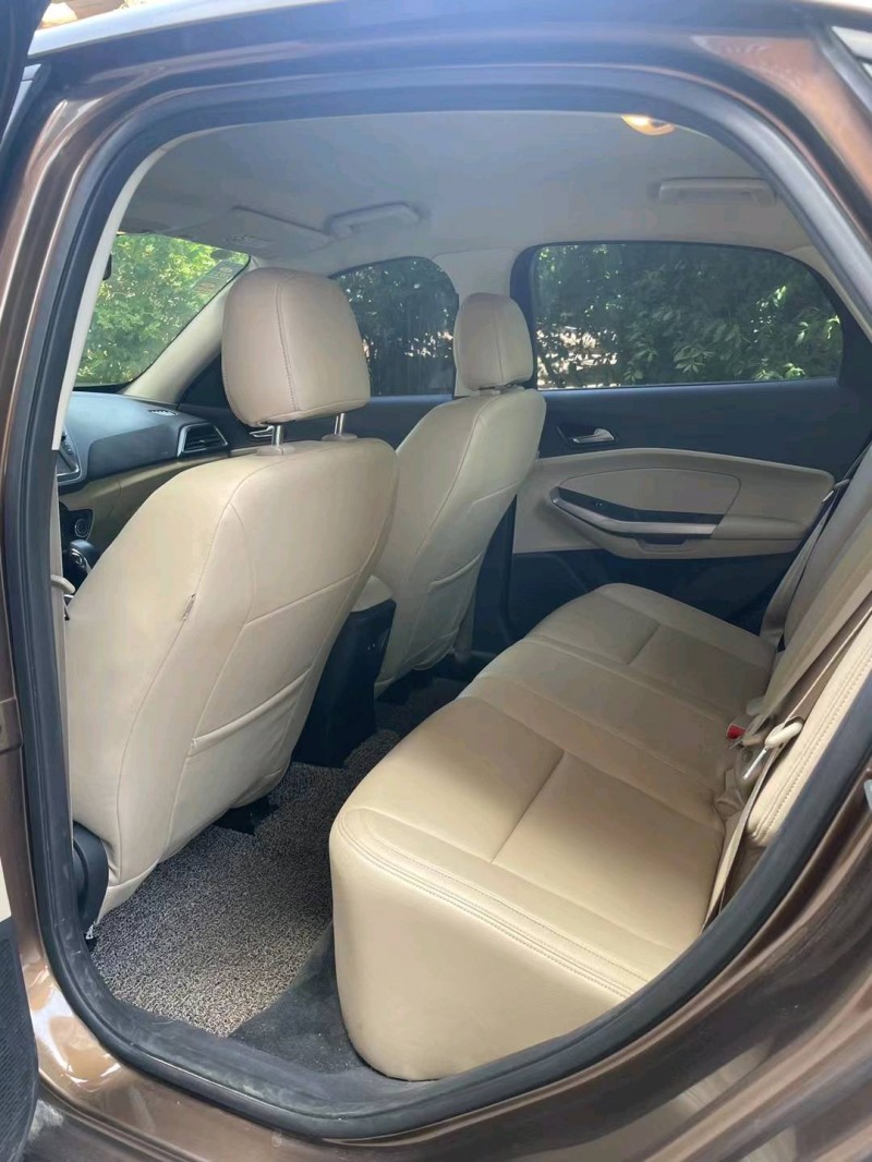 邢台15年福特福睿斯6