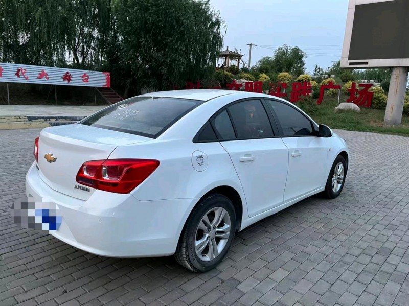 潍坊16年雪佛兰科鲁兹3