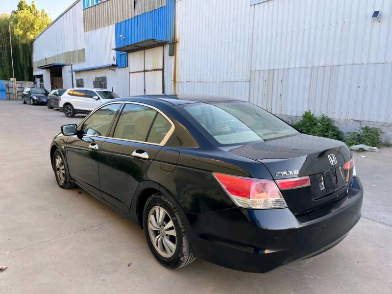 潍坊10年本田雅阁3