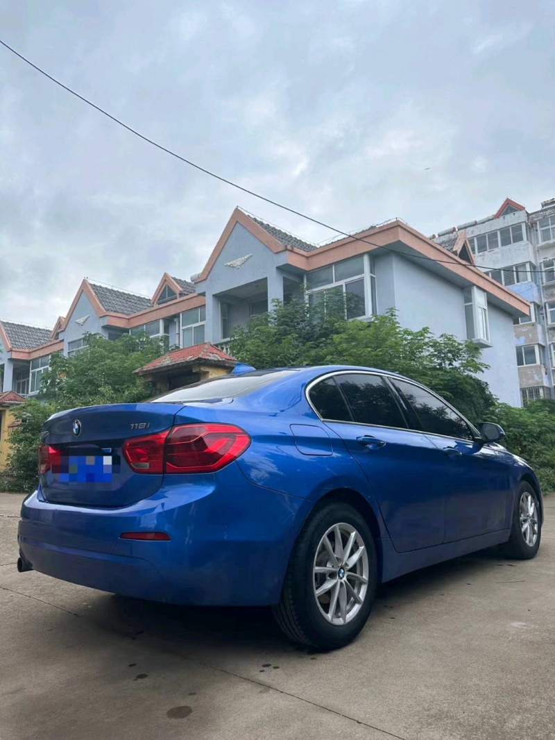 东营17年宝马1系7