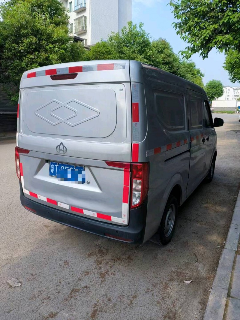 畢節22年長安汽車跨越王6