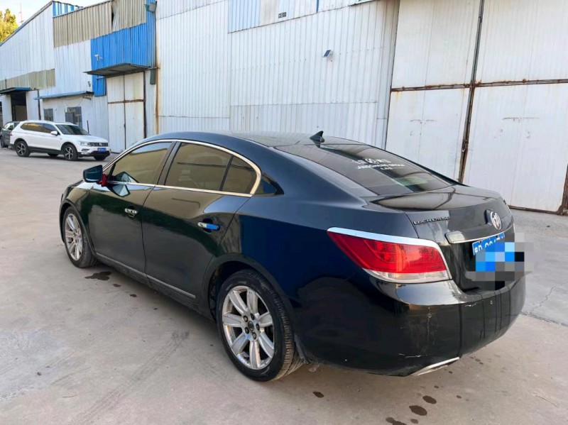 潍坊11年别克君越6