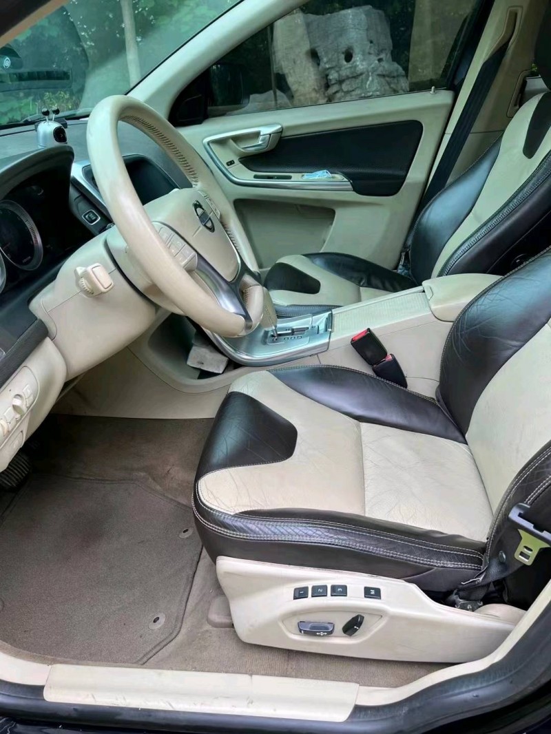 枣庄12年沃尔沃XC604