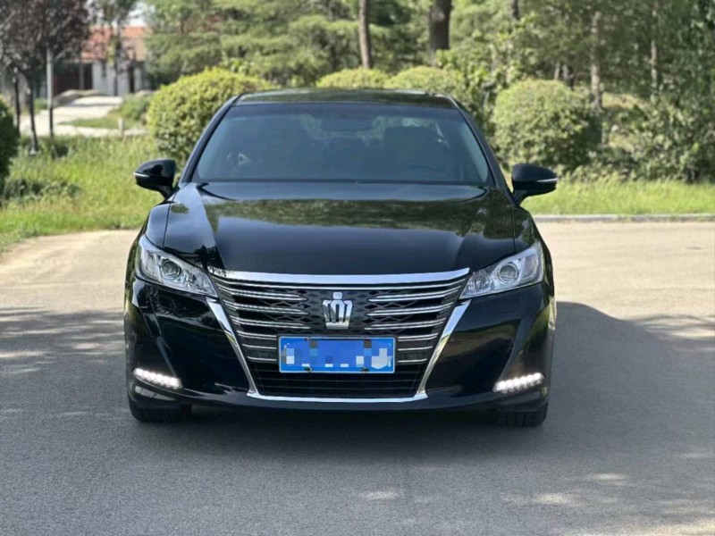 枣庄16年丰田皇冠1