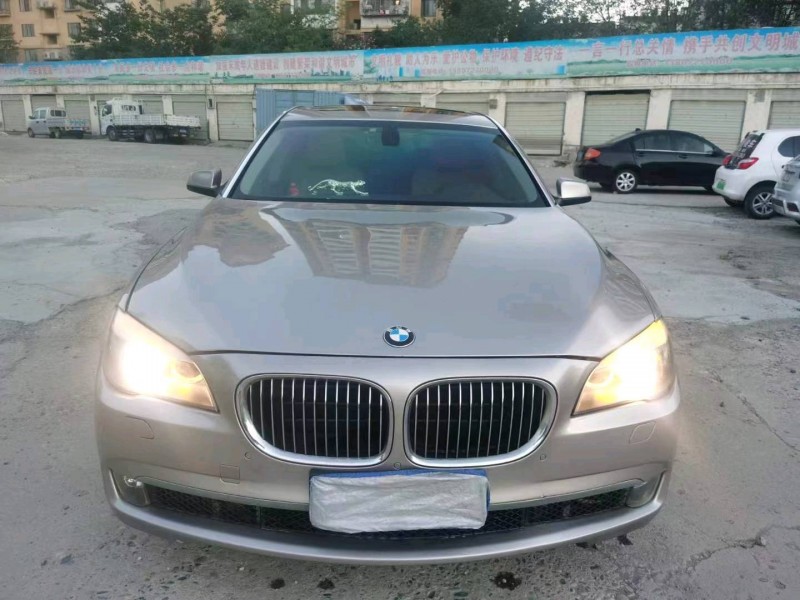 宜昌12年宝马7系1
