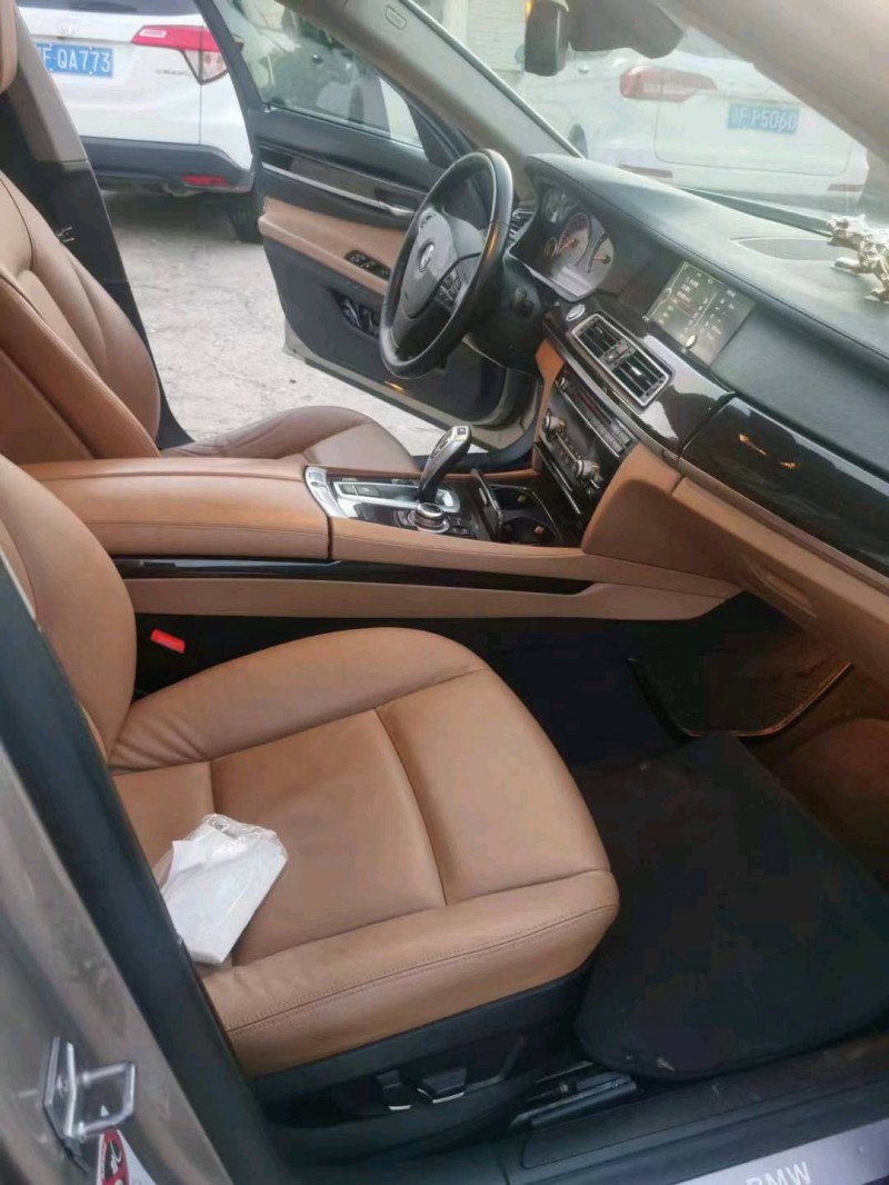 宜昌12年宝马7系8