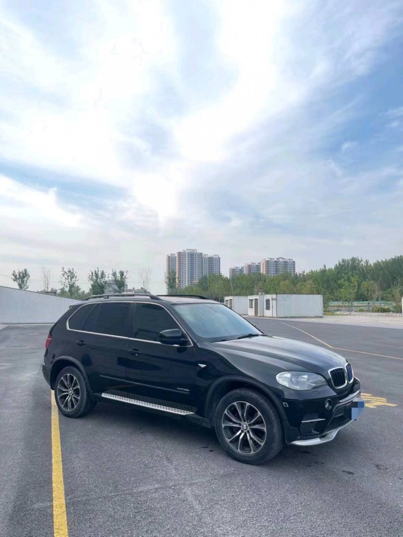 泰安13年寶馬X57