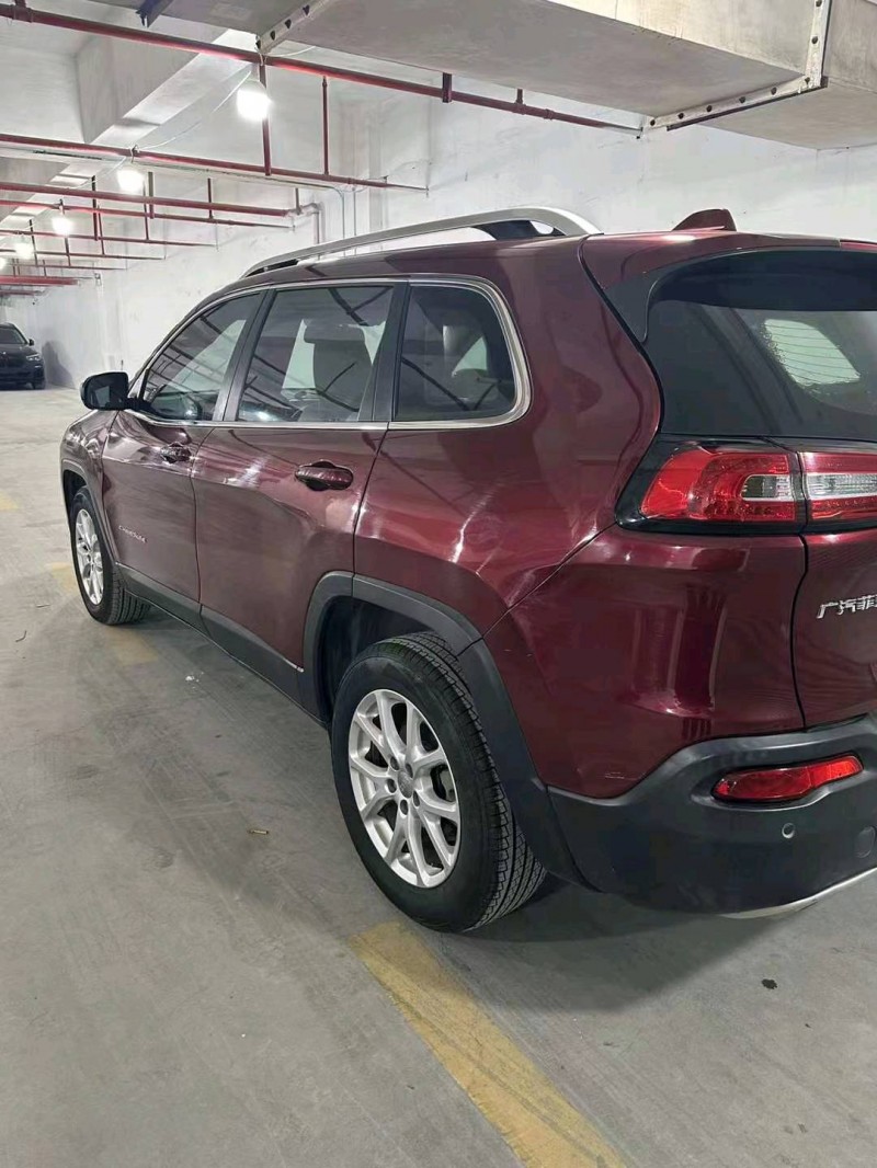 衡阳17年Jeep自由光7