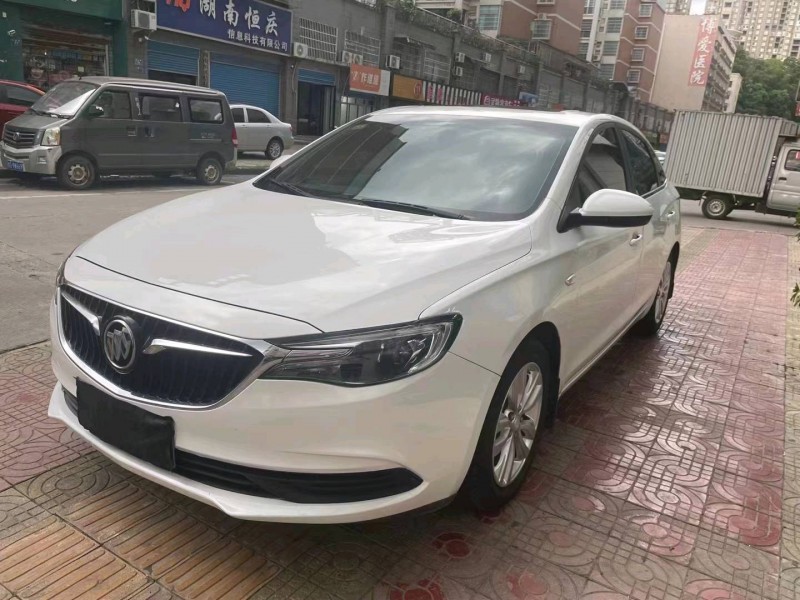 枣庄19年别克英朗2