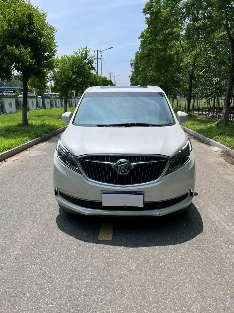 宿迁18年别克GL81