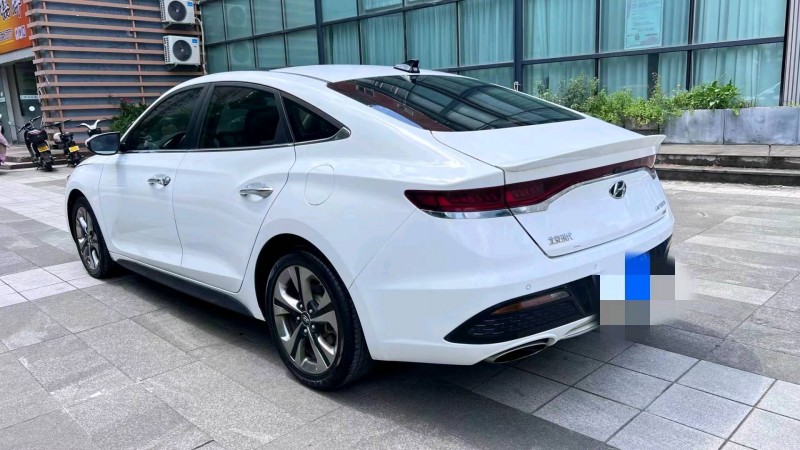 嘉兴19年现代菲斯塔4