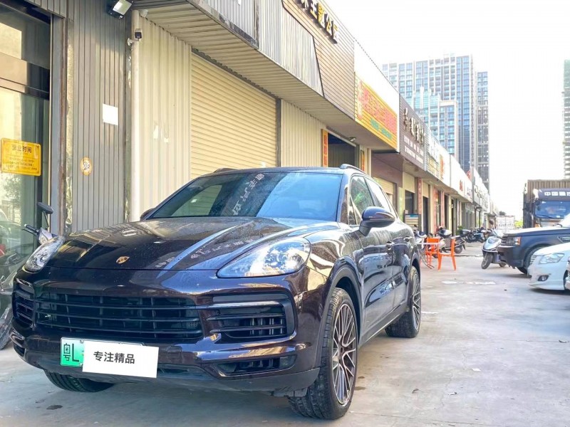 广州21年保时捷卡宴2