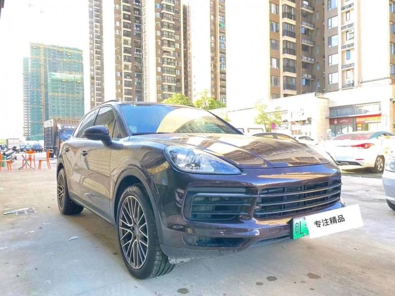 广州21年保时捷卡宴5