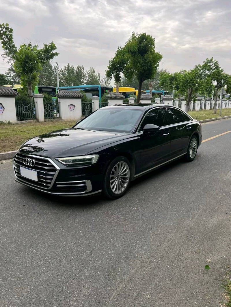 宿迁19年奥迪A8L2
