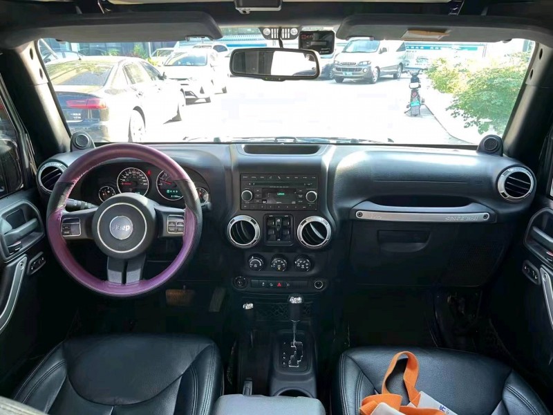 枣庄14年Jeep牧马人3