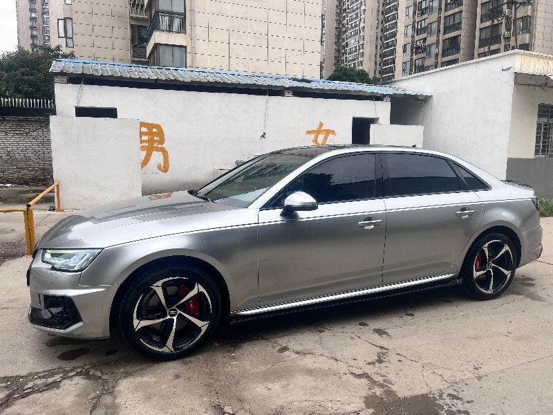 襄陽19年奧迪A4L2