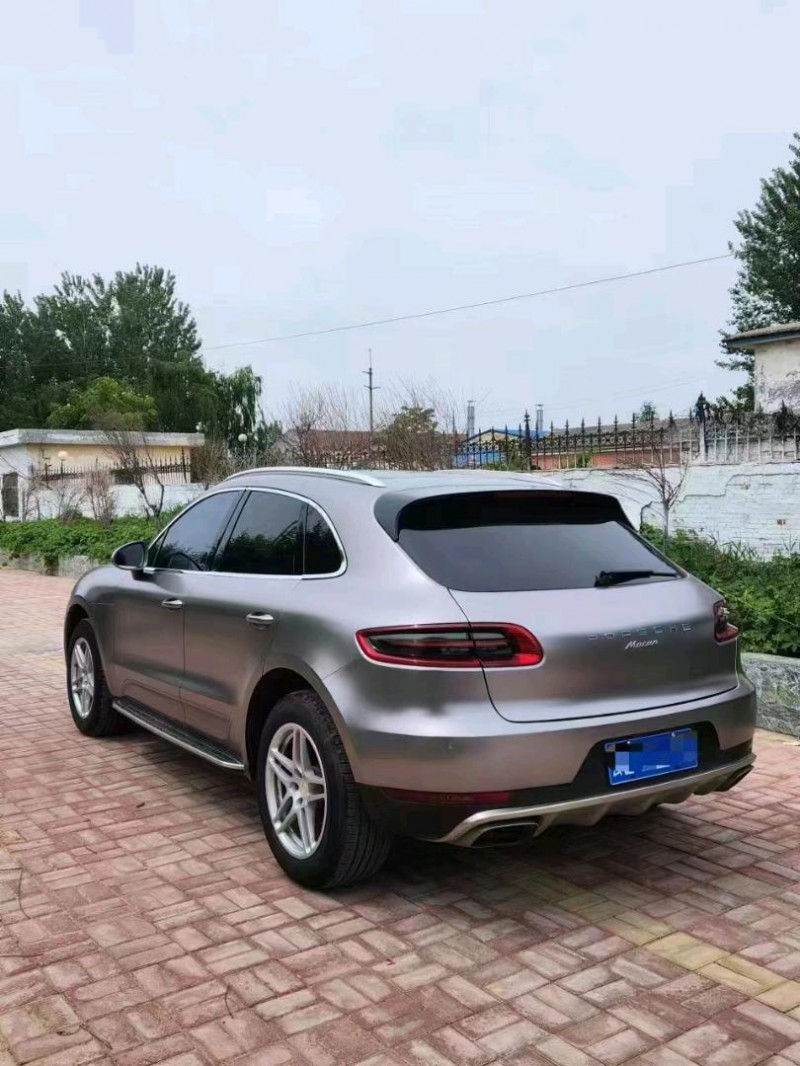 枣庄15年保时捷Macan4