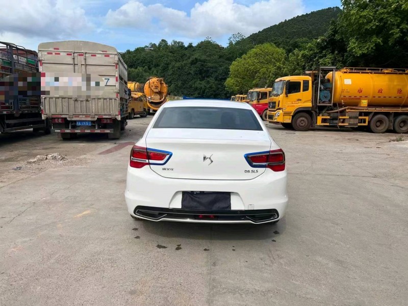 南寧15年東南汽車DX59