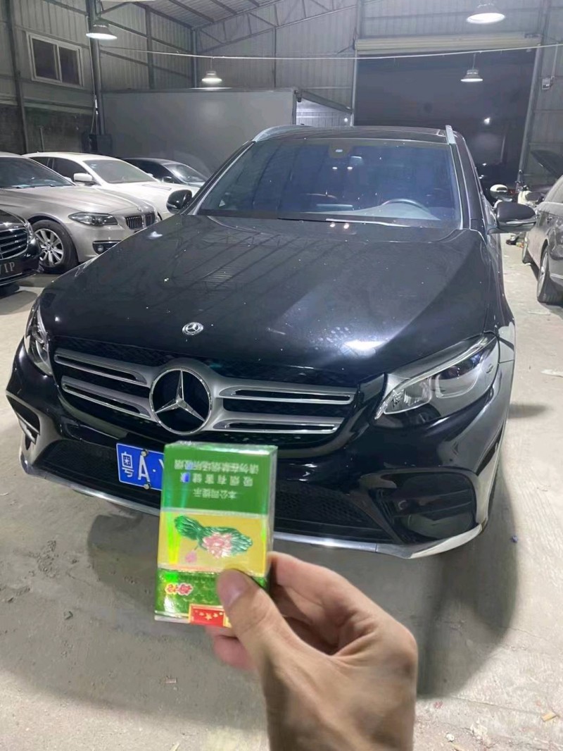 中山19年奔驰GLC1