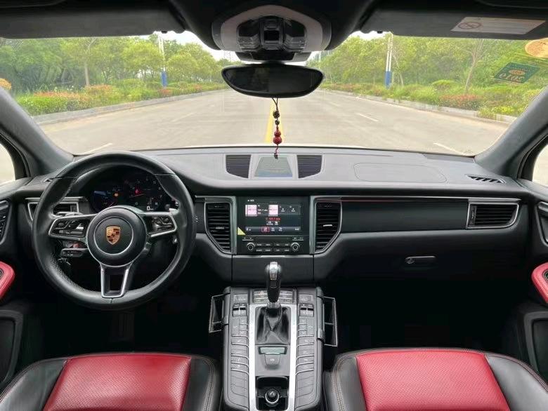 盐城17年保时捷Macan9