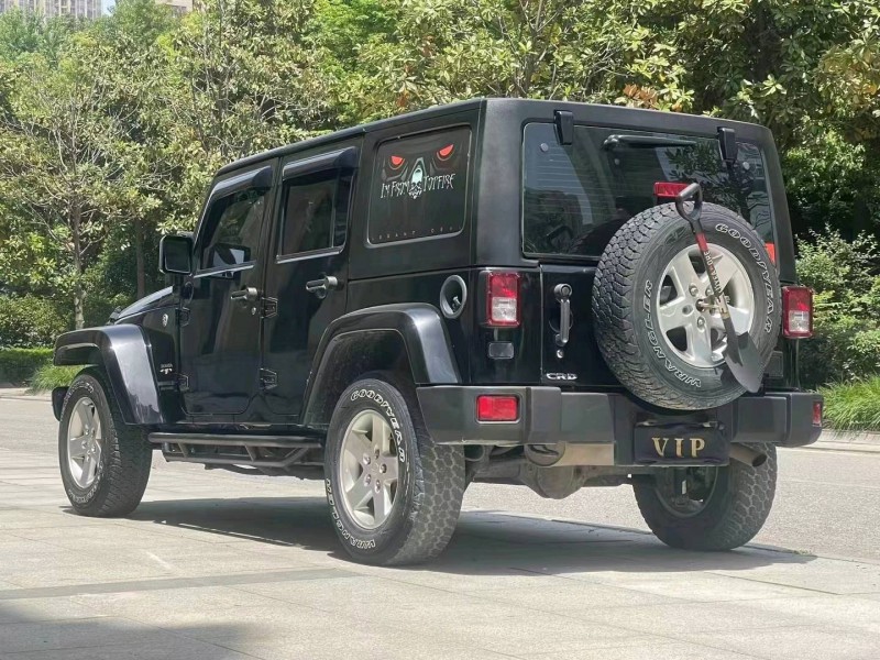 宜昌17年Jeep牧马人8