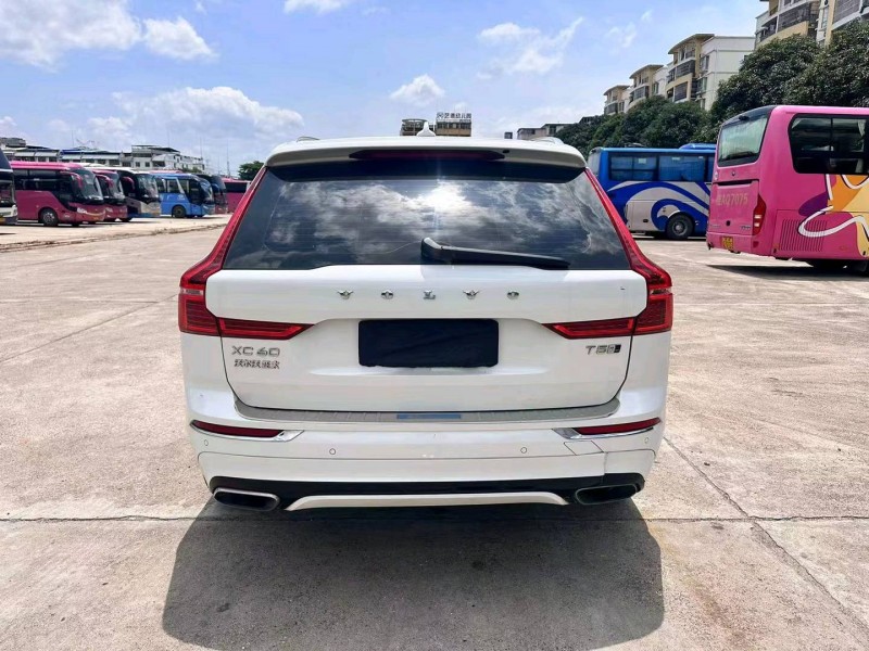 南寧18年沃爾沃XC609