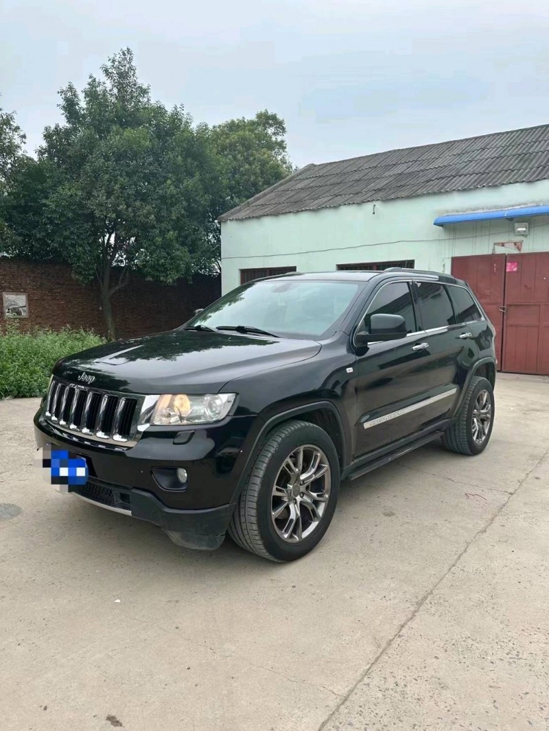 洛陽13年Jeep大切諾基2