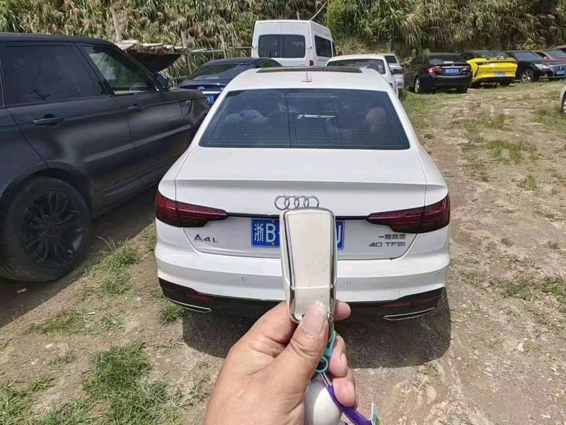 嘉兴23年奥迪A4L5