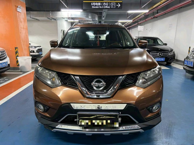 長沙17年日產奇駿2