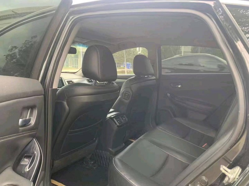 宜昌15年本田思铂睿5