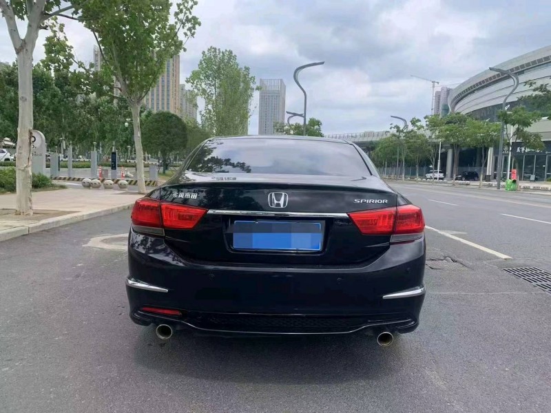宜昌15年本田思铂睿7