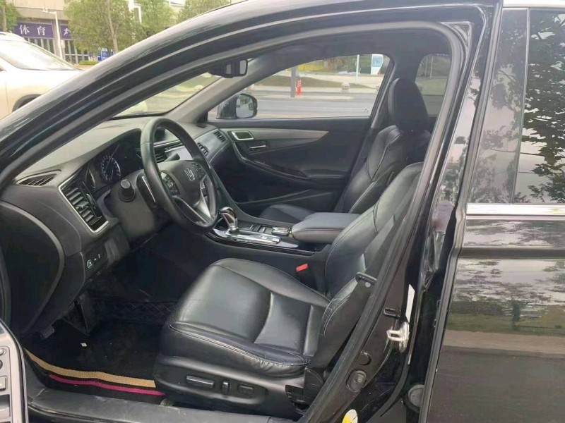 宜昌15年本田思铂睿8