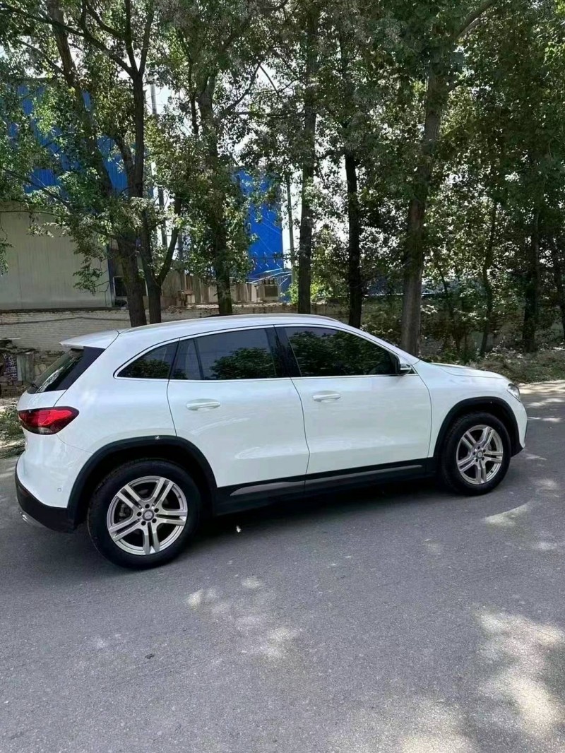 东营20年奔驰GLA4