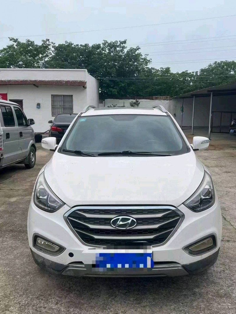 济南16年现代ix351