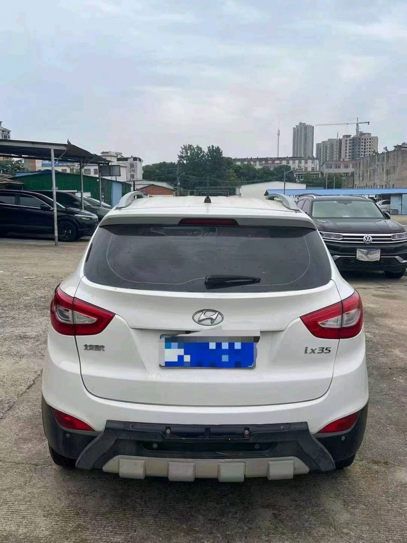 济南16年现代ix358