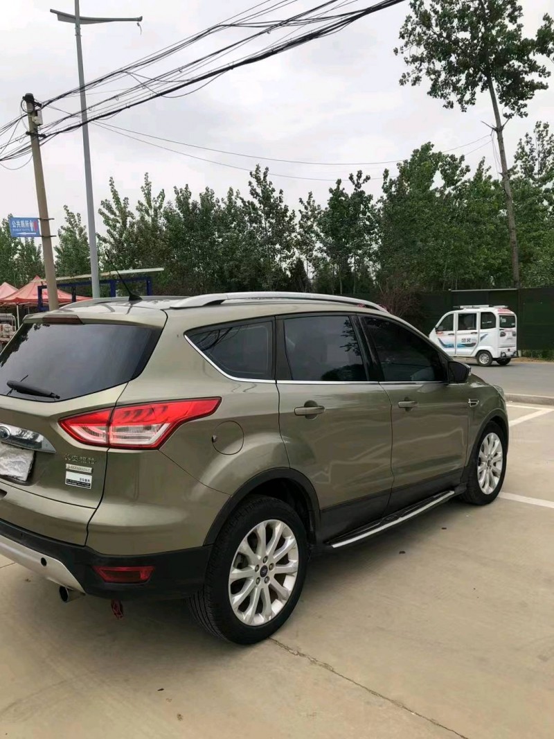 苏州13年福特翼虎8