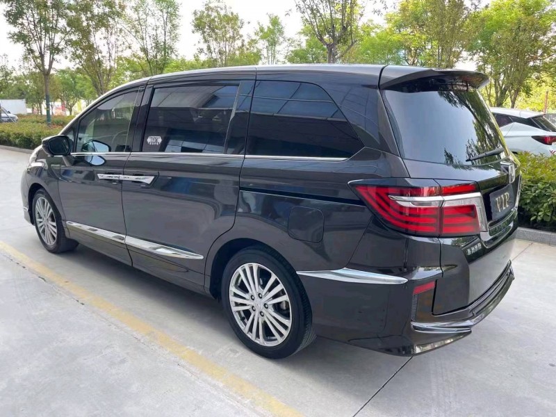 济宁19年本田艾力绅7