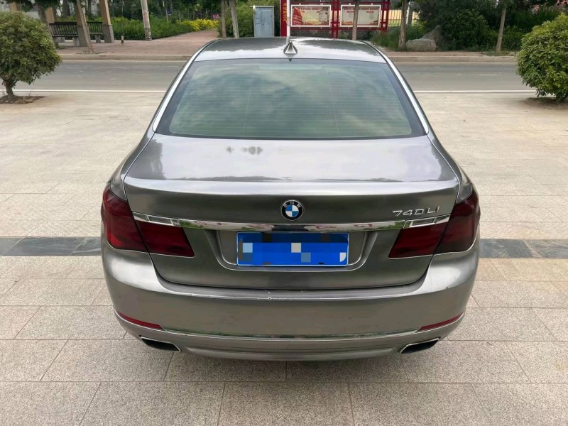 济南14年宝马7系9