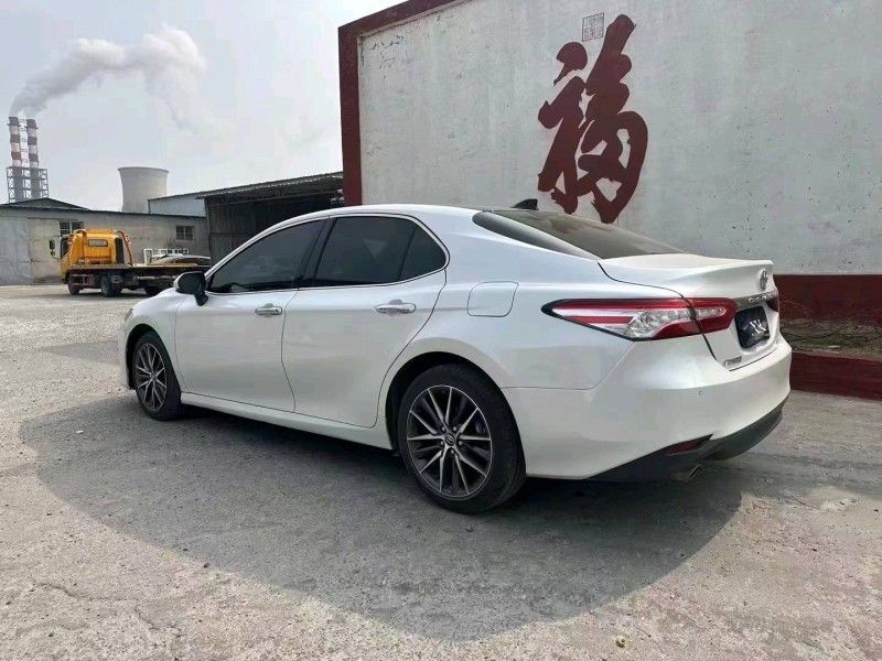 济南21年丰田凯美瑞5
