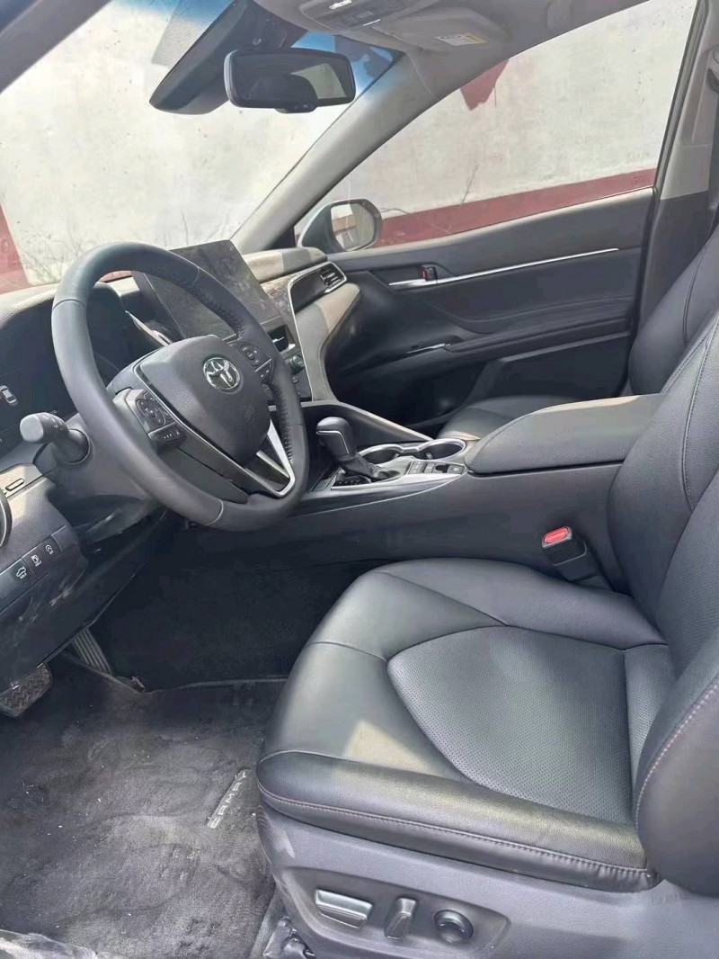 济南21年丰田凯美瑞6