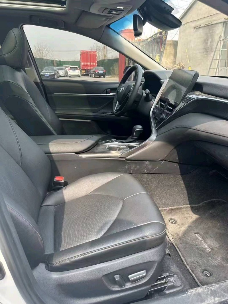 济南21年丰田凯美瑞7