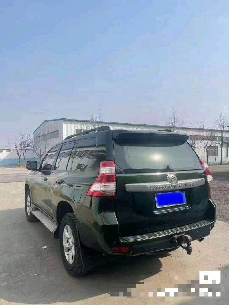 济南14年丰田普拉多4