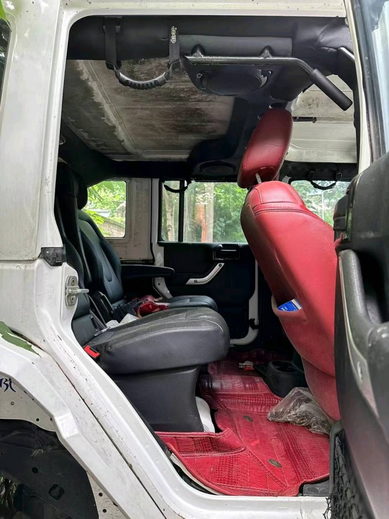 重庆14年Jeep牧马人6