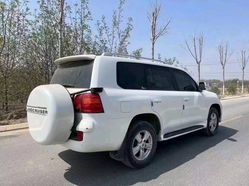 济南16年丰田兰德酷路泽7