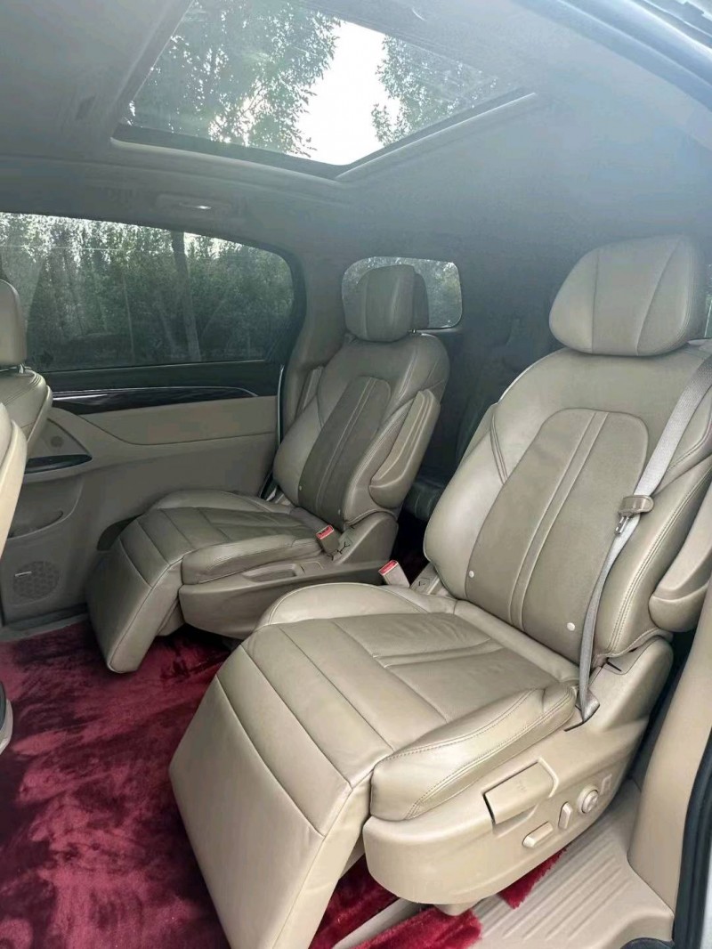 枣庄17年别克GL82