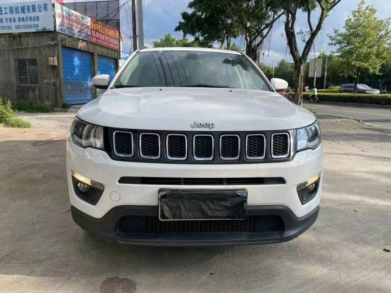 桂林17年Jeep指南者1