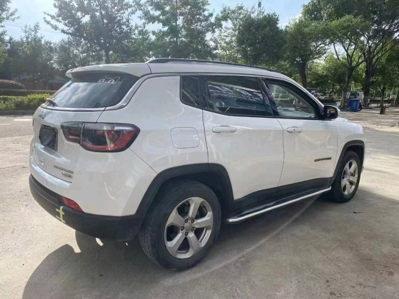 桂林17年Jeep指南者7