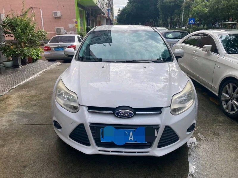 广州13年福特福克斯1